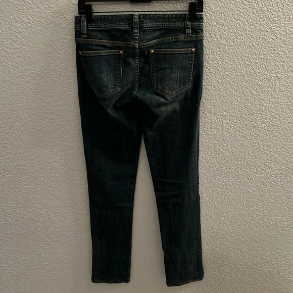 TORY BURCH Dark Wash Gold Logo Hardware Low Rise Super Skinny Jeans SIZE 25 - Picture 4 of 7